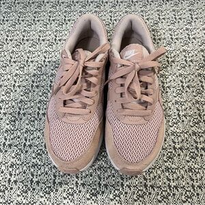 Nike Women's Pink Sneakers